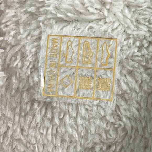 Ghost Patterned Black and White Women's Fuzzy NIP SZ 9.5/10 Halloween - Picture 6 of 6